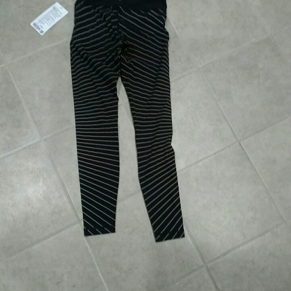 Lululemon leggings - Picture 2 of 3